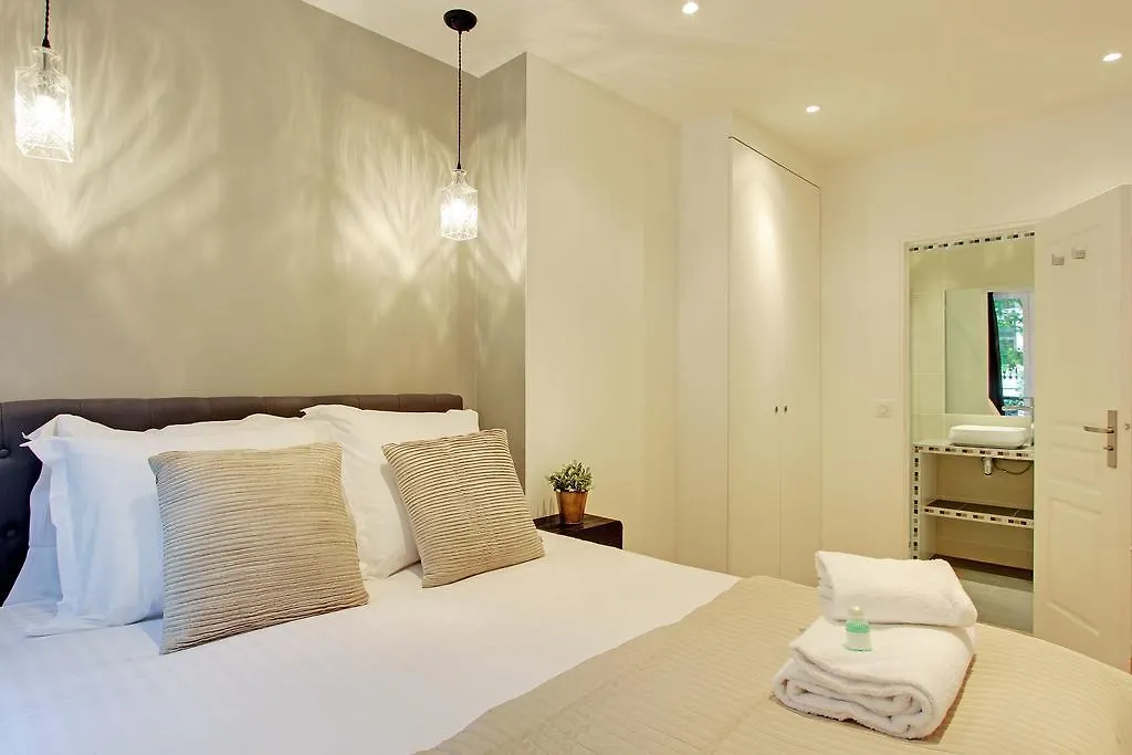 Pick A Flat's In Champs Elysees - Rue Percier Apartment *