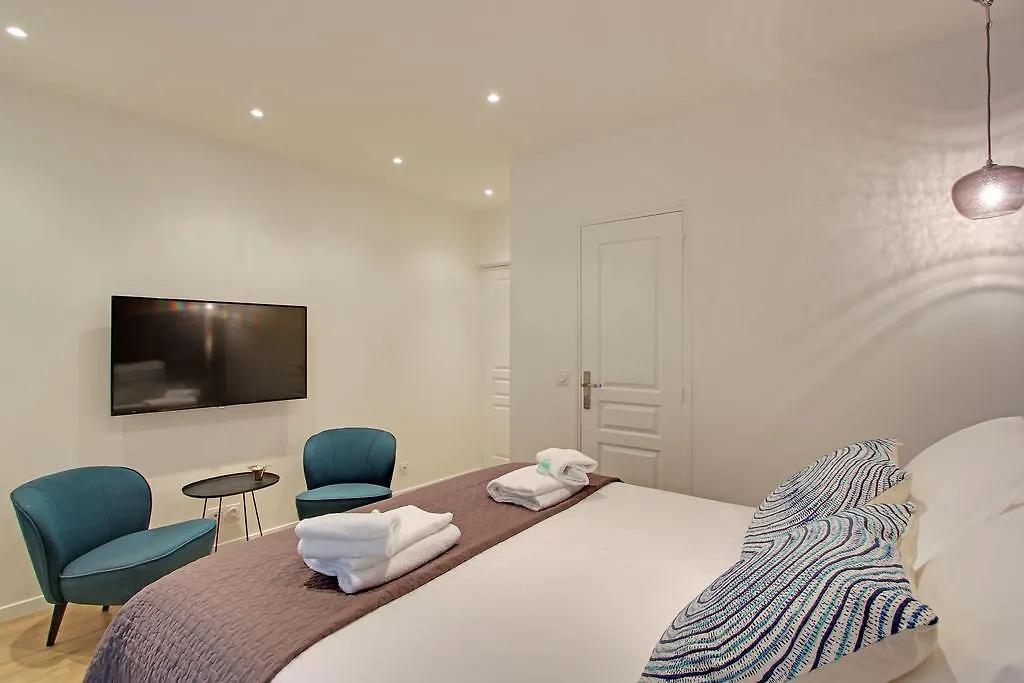 Pick A Flat's In Champs Elysees - Rue Percier * Paris